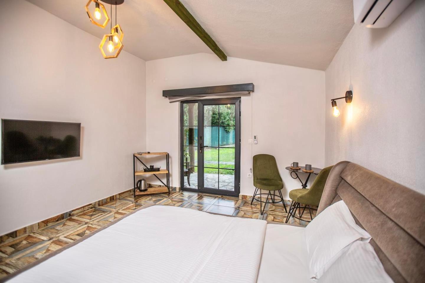 Bed and Breakfast Sapancaminihouse Экстерьер фото